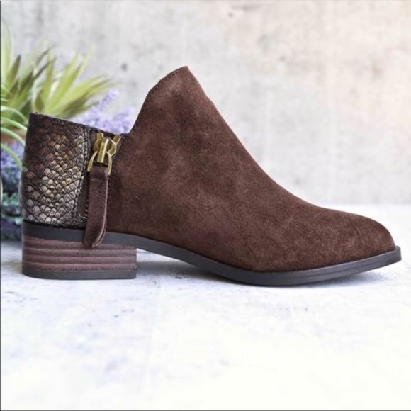 Texas Coffee Snake Print Heel Chelsea Ankle Boots - Picture 3 of 3